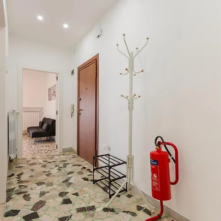 Διαμέρισμα Elisa Flat - 15 Min From Venice & Wi-fi Μαργκέρα