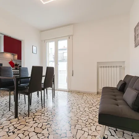 Elisa Flat - 15 Min From Venice & Wi-fi *