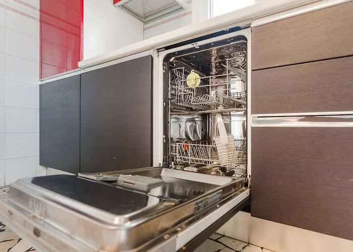 Lejlighed Elisa Flat - 15 Min From Venice & Wi-fi