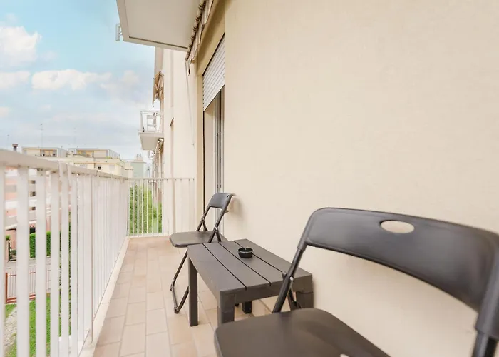 Lejlighed Elisa Flat - 15 Min From Venice & Wi-fi *