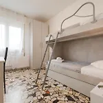 Elisa Flat - 15 Min From Venice & Wi-fi *