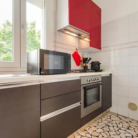 Elisa Flat - 15 Min From Venice & Wi-fi Apartment