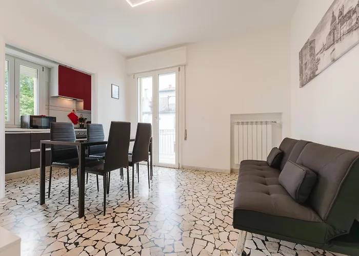 Elisa Flat - 15 Min From Venice & Wi-fi *